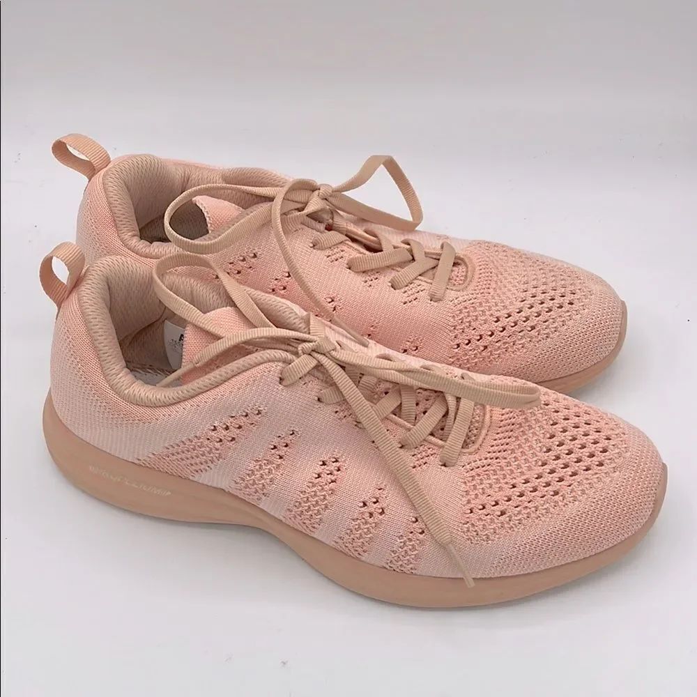 APL women’s techloom pro sneaker in blush running athletic performance size 10